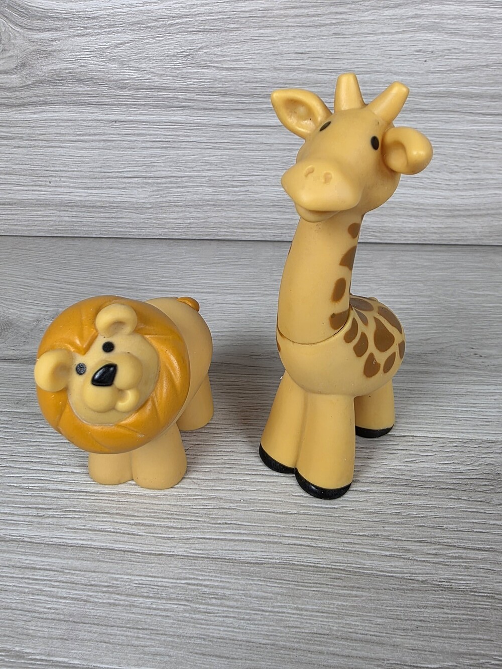 Fisher-Price Pair of Zoo Animal Figurines Lion and Giraffe Vtg SU63